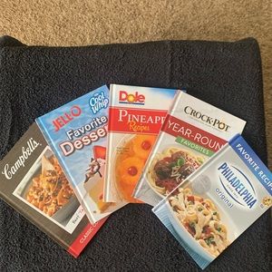 Set of 5 Easy to Read CookBooks